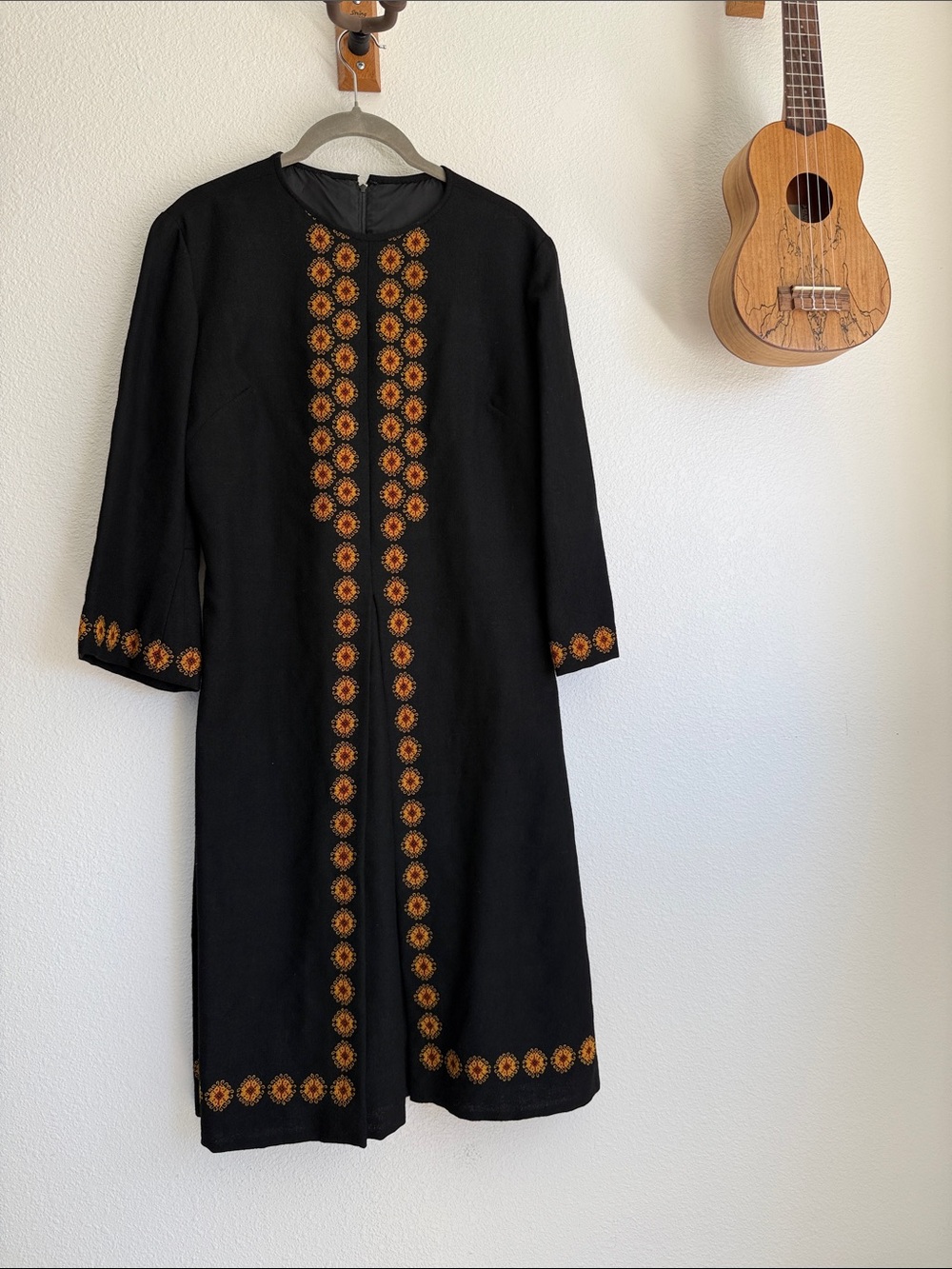 Vintage Handmade Black Folk Embroidered Boho cottagecore Shift Dress Euro. M/L